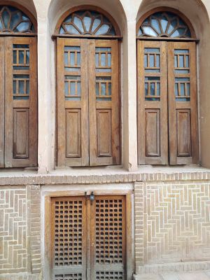 سفر تیم طبیعت گردی مرکز به کاشان ، روستای ابیانه و منظقه کویری: عکس شماره 8 / 12